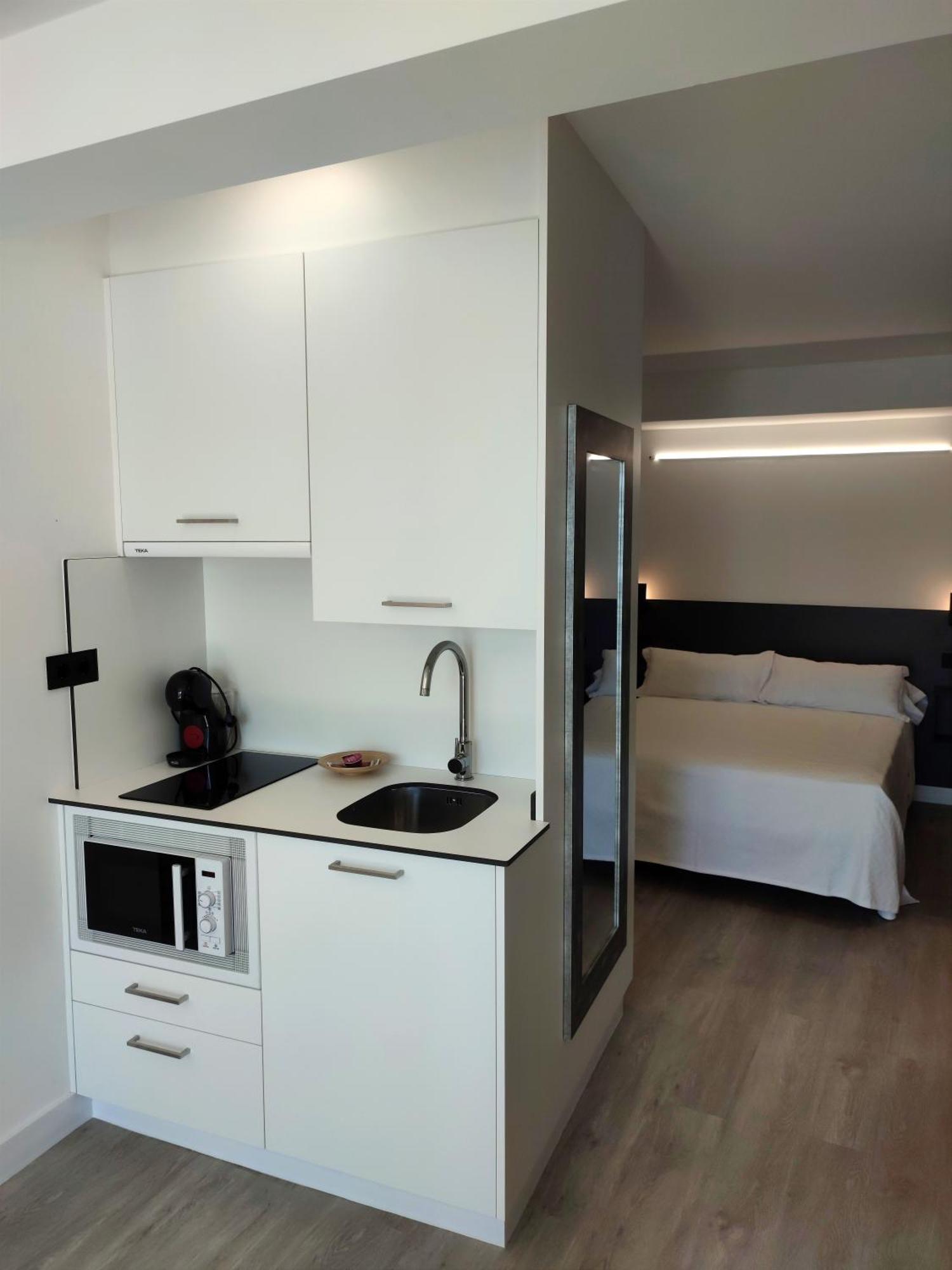 Apartamentos Dabarca Комбарро Экстерьер фото