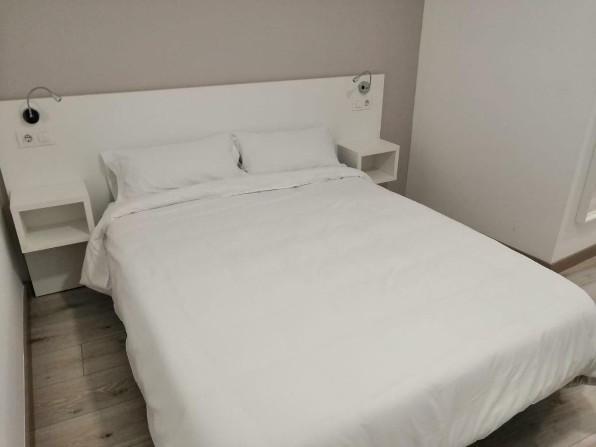 Apartamentos Dabarca Комбарро Экстерьер фото